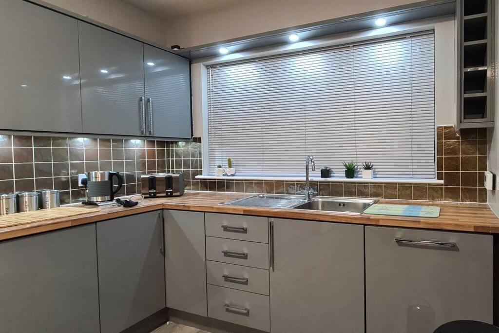 Millhouse Cottage A Luxury 3 Bed Bungalow Антрим Экстерьер фото